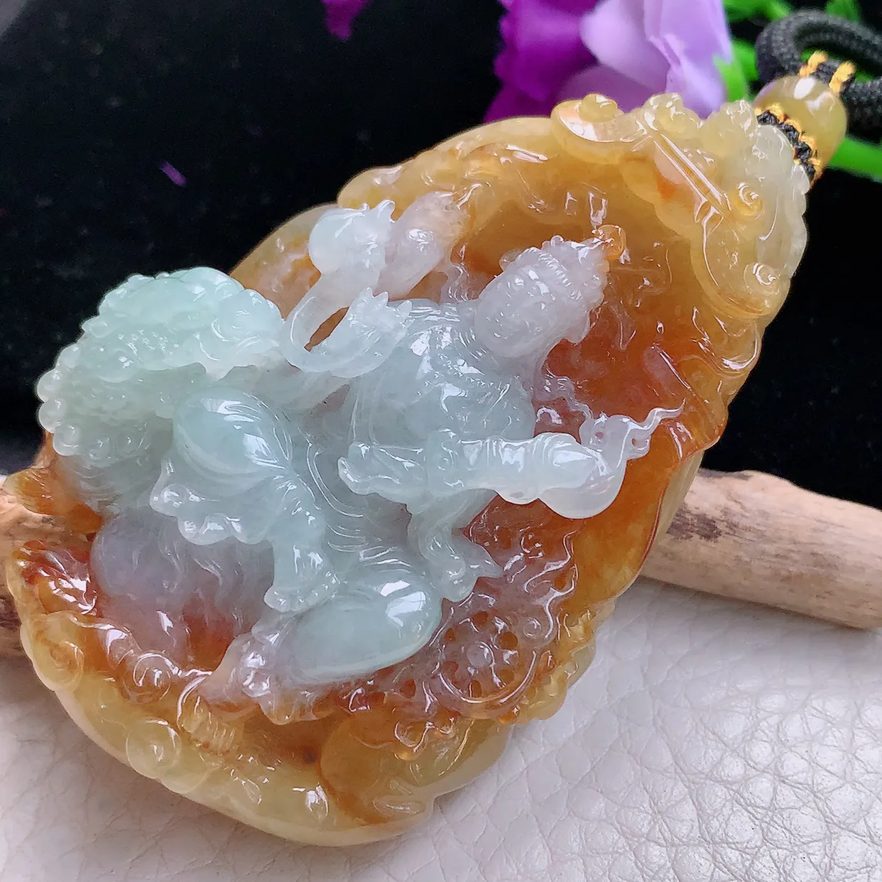 yl实拍64.8*42.5*16缅甸翡翠精雕冰双彩文殊菩萨 生肖守护神玉项坠 玉挂件