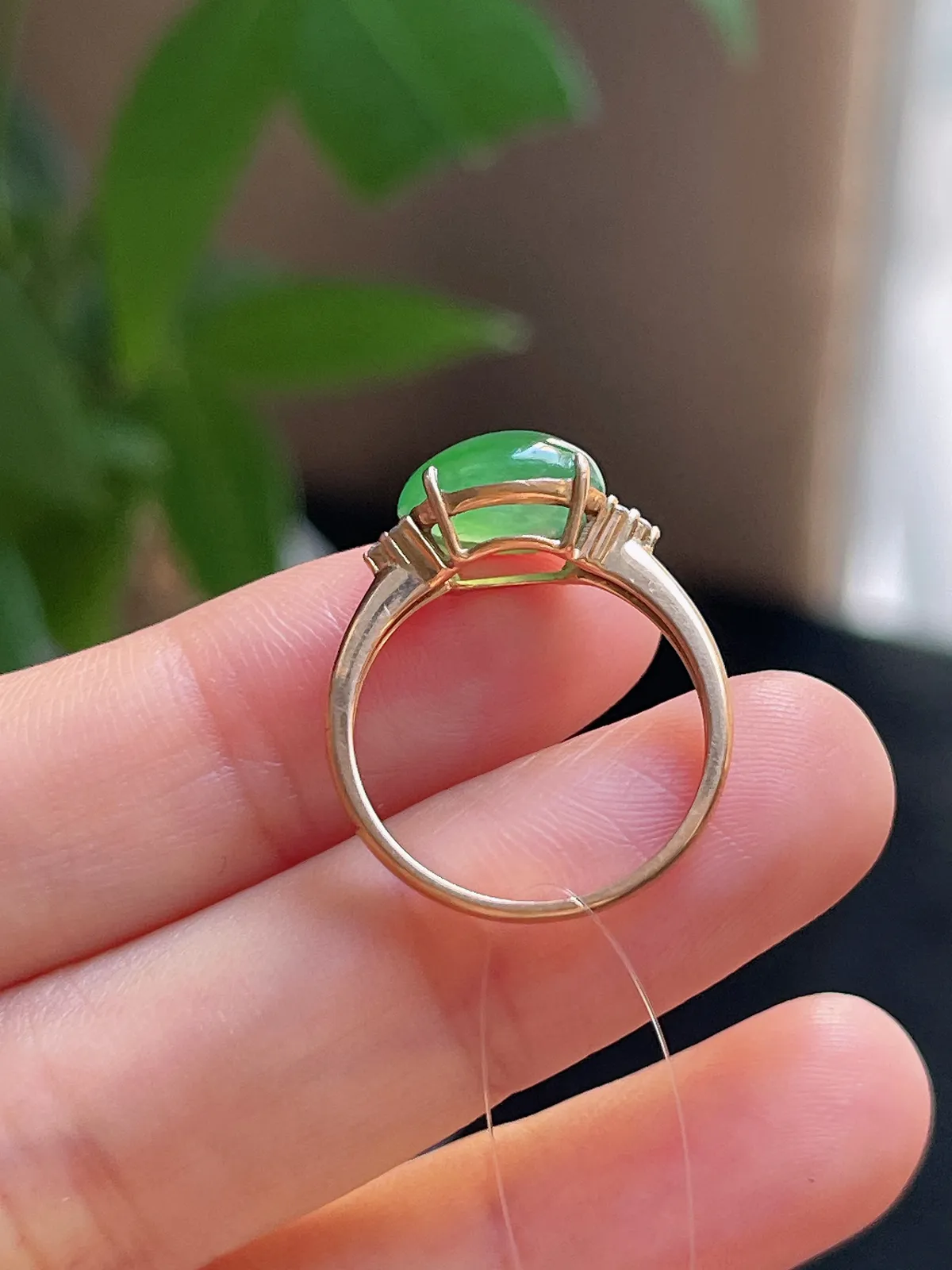 18k金翡翠冰糯种绿色戒指