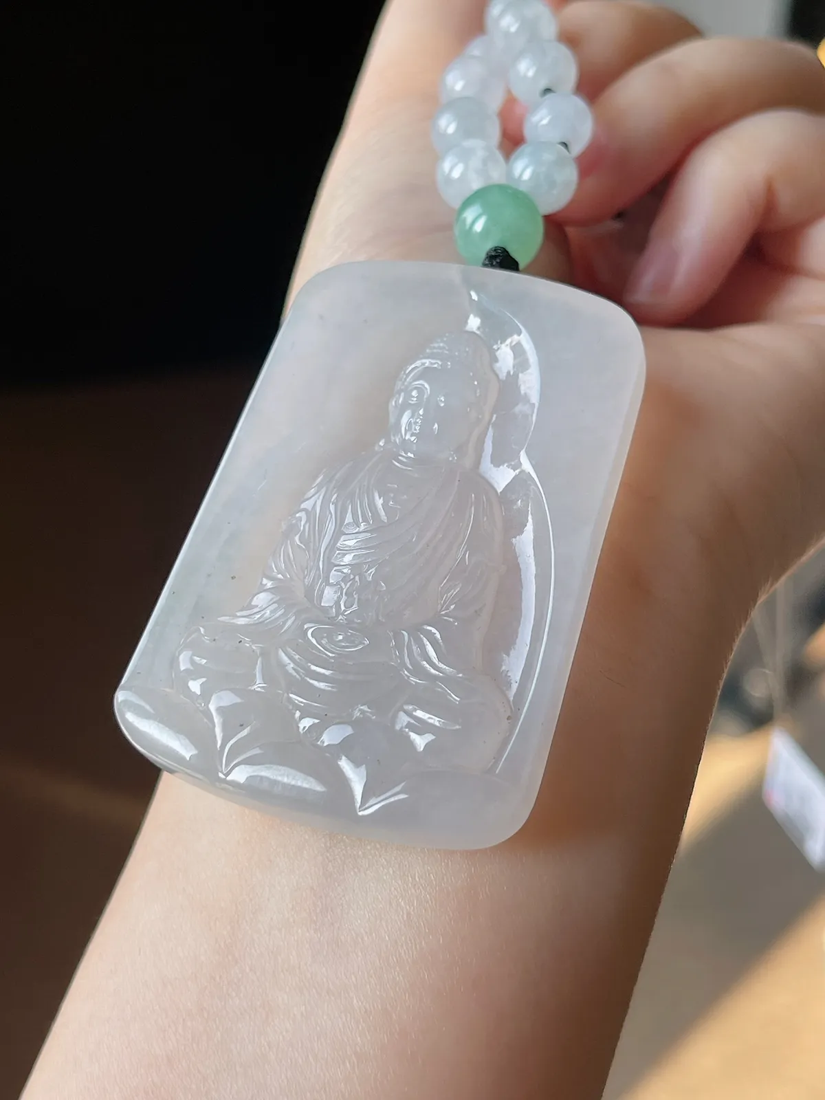 翡翠冰糯种白色吊坠