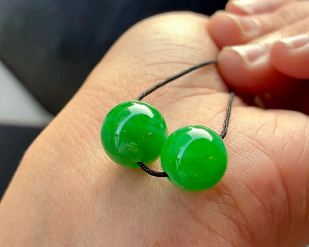 ️ 绿珠藏山水，莹润如露，翠色倾城
尺寸11.3/12