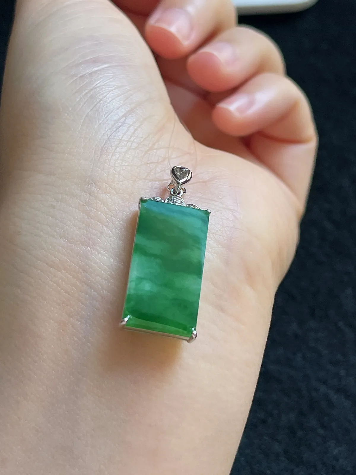 18k金翡翠冰糯种绿色无事牌