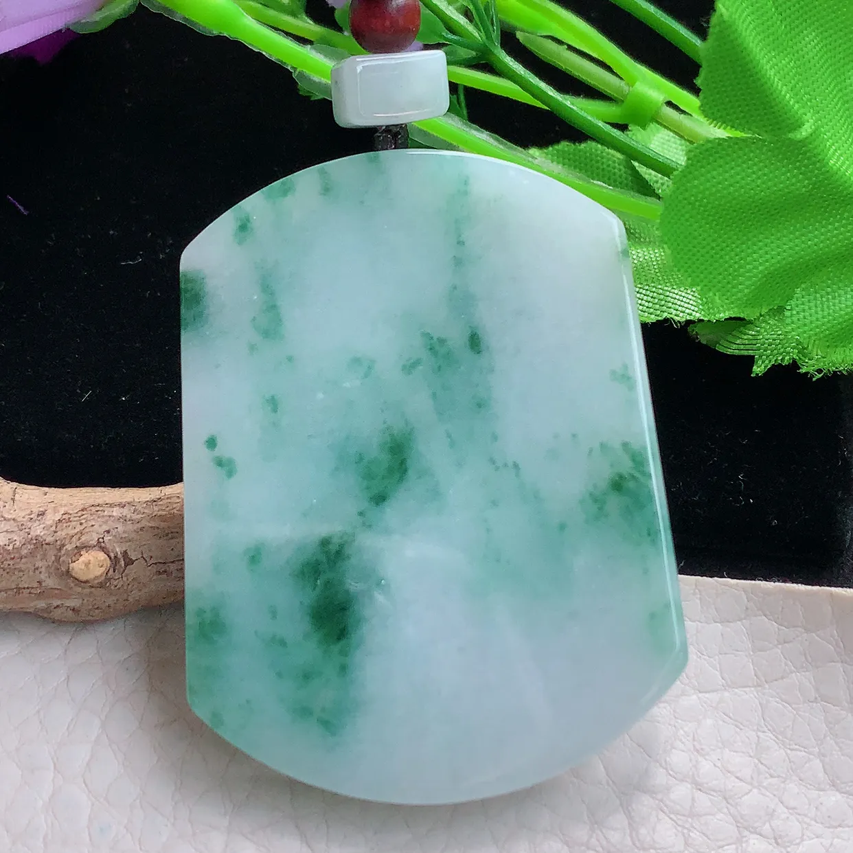 zen实拍54.5*41.2*6.3缅甸翡翠精雕飘花平安无事牌 素面牌玉项坠 玉挂件