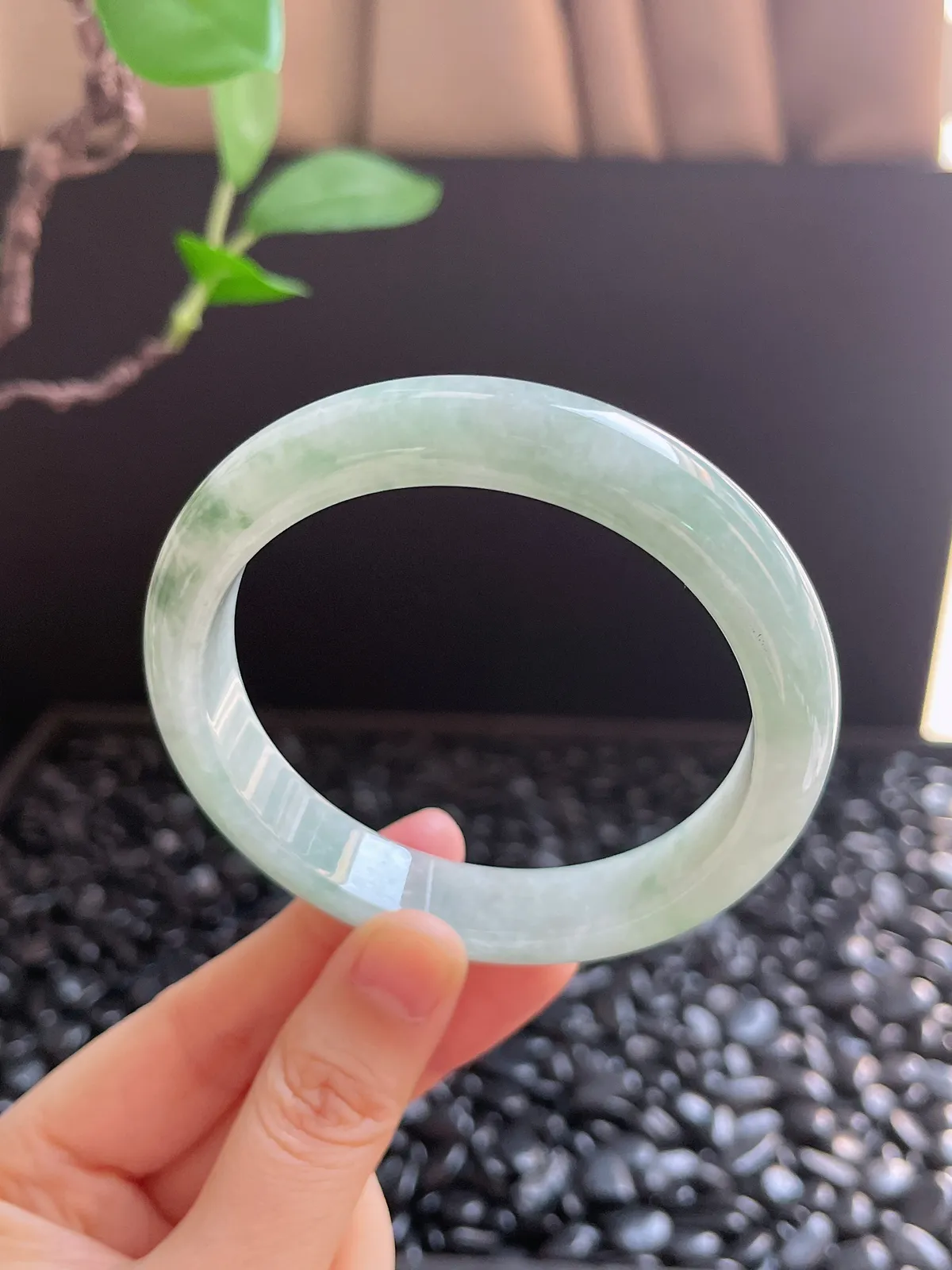 正圈60.5圈口，翡翠冰糯种飘花手镯