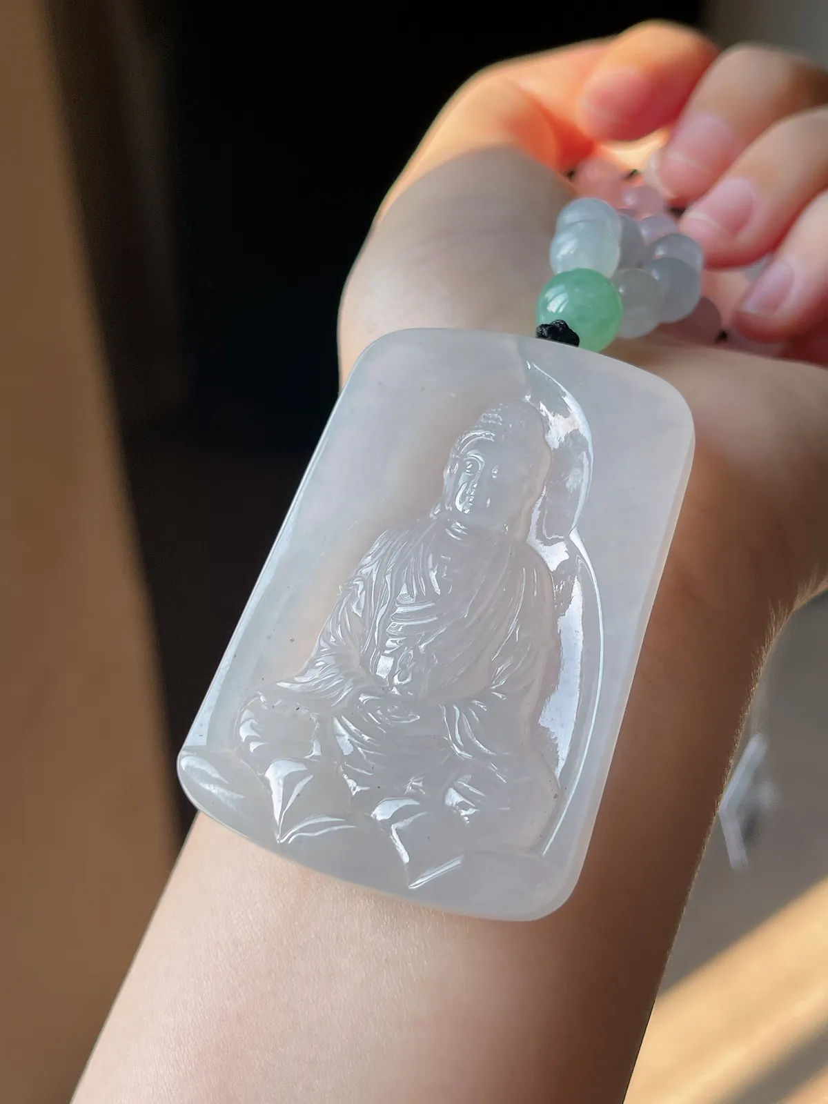 翡翠冰糯种白色吊坠