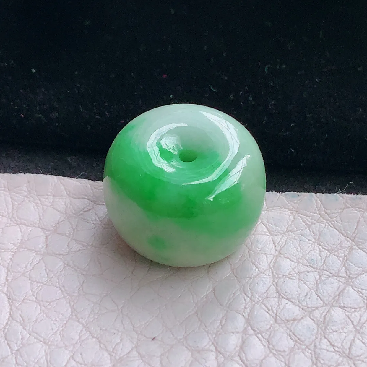 py实拍18.8*12.8缅甸翡翠精雕辣绿路路通 转运珠吊坠 财运亨通玉项坠 玉挂件