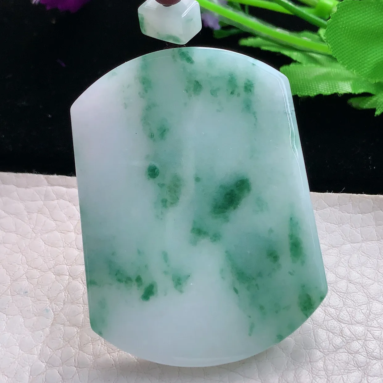 zen实拍54.5*41.2*6.3缅甸翡翠精雕飘花平安无事牌 素面牌玉项坠 玉挂件