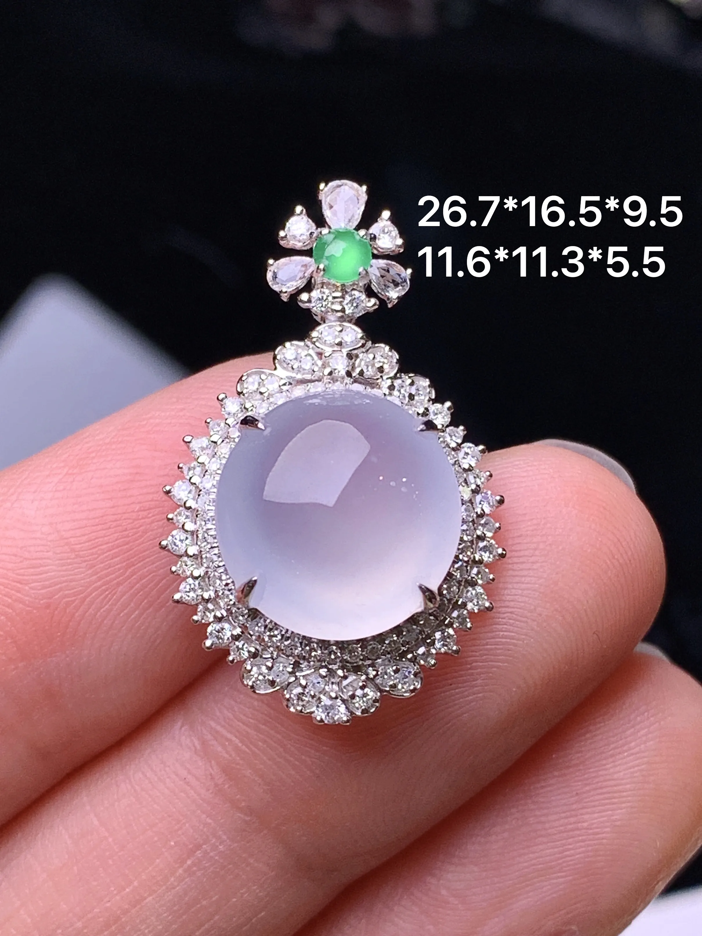 18k金钻镶嵌冰种蛋面吊坠 玉质细腻 色泽清新艳丽 整体尺寸26.7*16.5*9.5