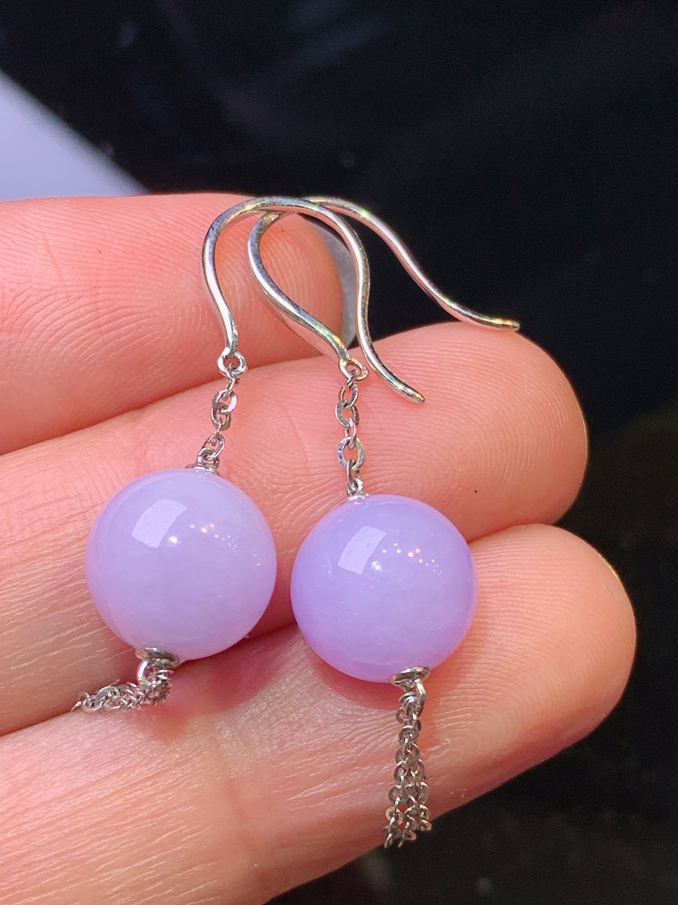 18k金镶嵌紫罗兰圆珠耳坠 玉质细腻 色泽清新艳丽 整体尺寸41*9.3