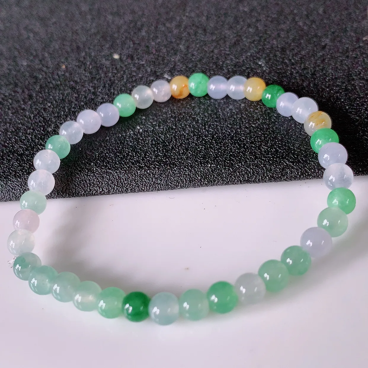 自然光实拍，冰种多宝翡翠手链，多彩翡翠手串，颜色丰富，料子细腻，高档大气， 自戴送礼佳品！#1.30取一尺寸4.8