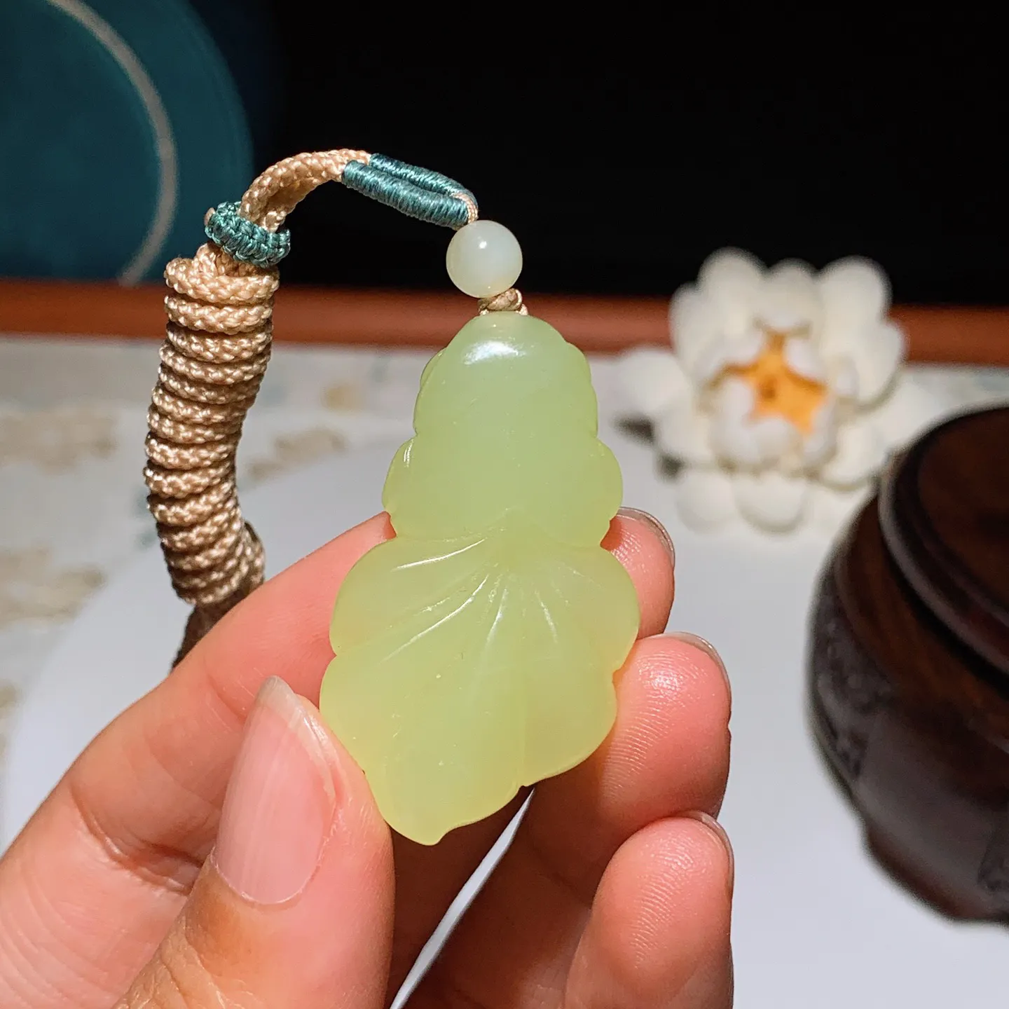 新疆和田玉黄口料金玉满堂金鱼挂件 尺寸41/23/10重15克 无裂无杂 玉质细腻油润 底色纯净 脂粉好，品质好。lt250103