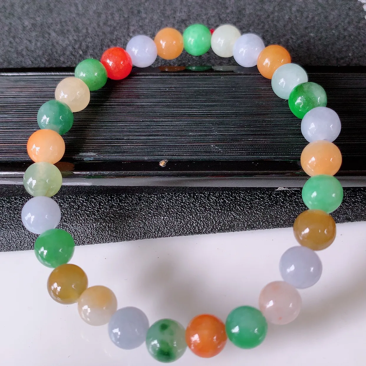 自然光实拍，冰多宝翡翠手链，多彩翡翠手串，颜色丰富，料子细腻，高档大气， 自戴送礼佳品！#46.30取一尺寸6.8