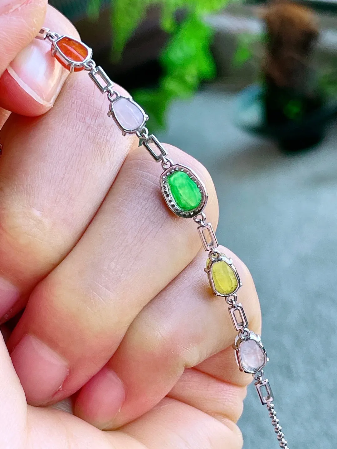 【镶嵌】冰多宝貔貅手链 
【说明】缅料 18k金镶嵌 完美 性价比高  
【整体】8.8-7-4
【裸石】6.8-5-2.5