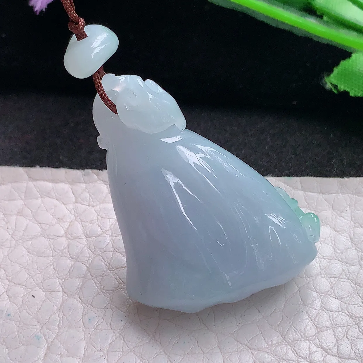 py实拍33.8*20*7.5缅甸翡翠精雕春带多莲蓬 多子多孙玉吊坠