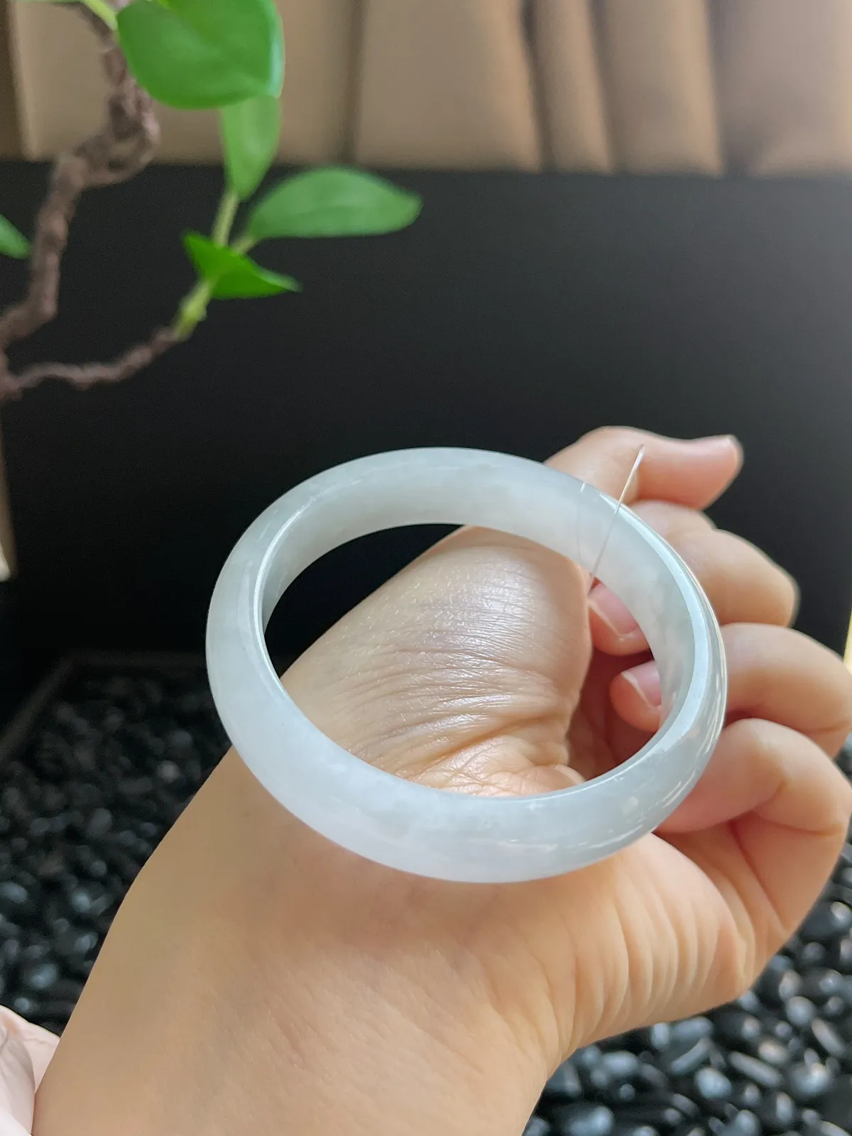 正圈52圈口，翡翠冰糯种白色手镯