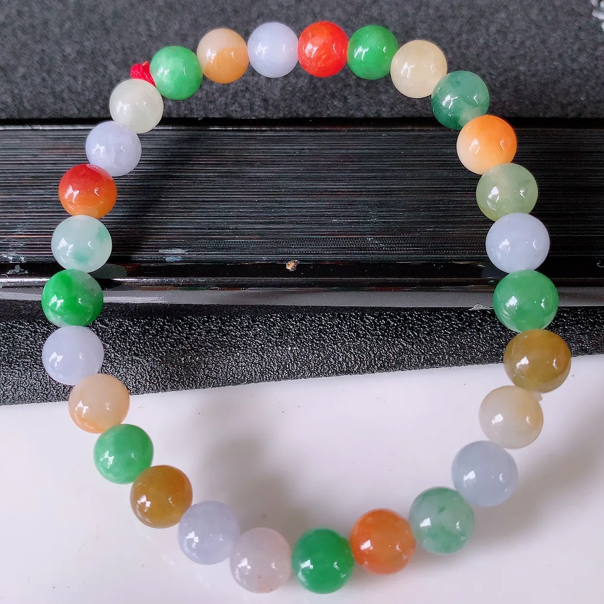自然光实拍，冰多宝翡翠手链，多彩翡翠手串，颜色丰富，料子细腻，高档大气， 自戴送礼佳品！#46.30取一尺寸6.8