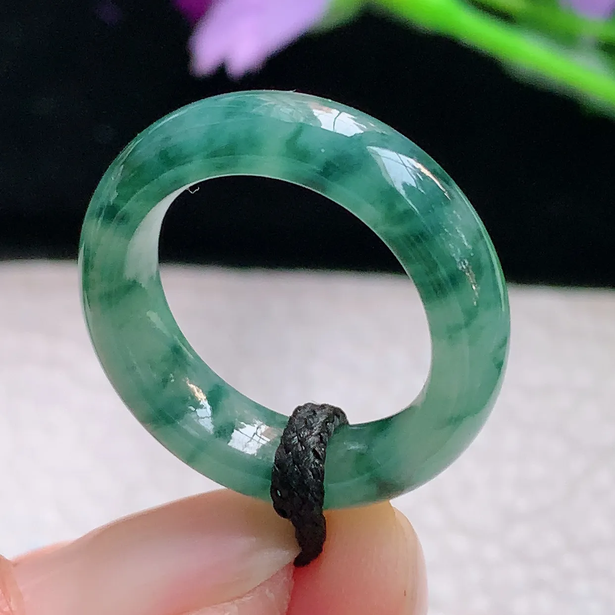 lz实拍17.8*6.2*4缅甸翡翠精雕冰飘花17.8mm内径指环 玉戒指