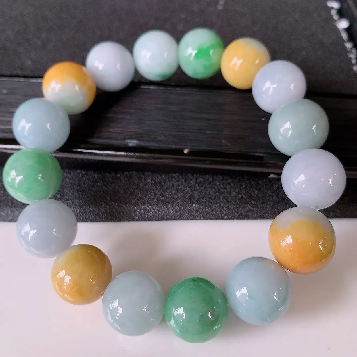 自然光实拍，大颗冰润多宝翡翠手链，多彩翡翠手串，颜色丰富，料子细腻，高档大气， 自戴送礼佳品！#46