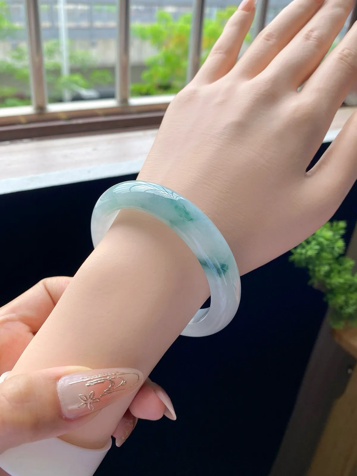 正圈54.5圈口，翡翠冰糯种飘花手镯