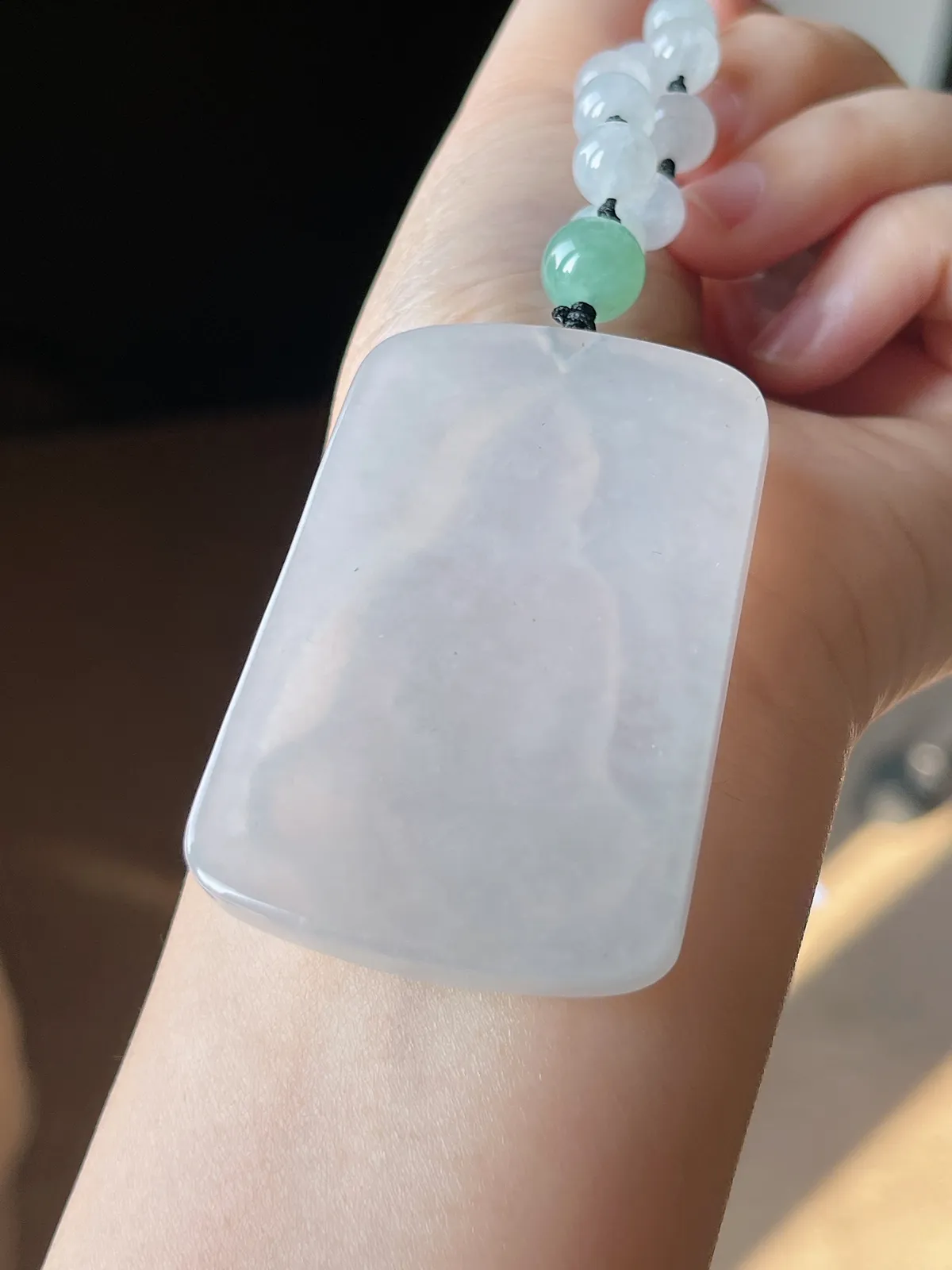 翡翠冰糯种白色吊坠