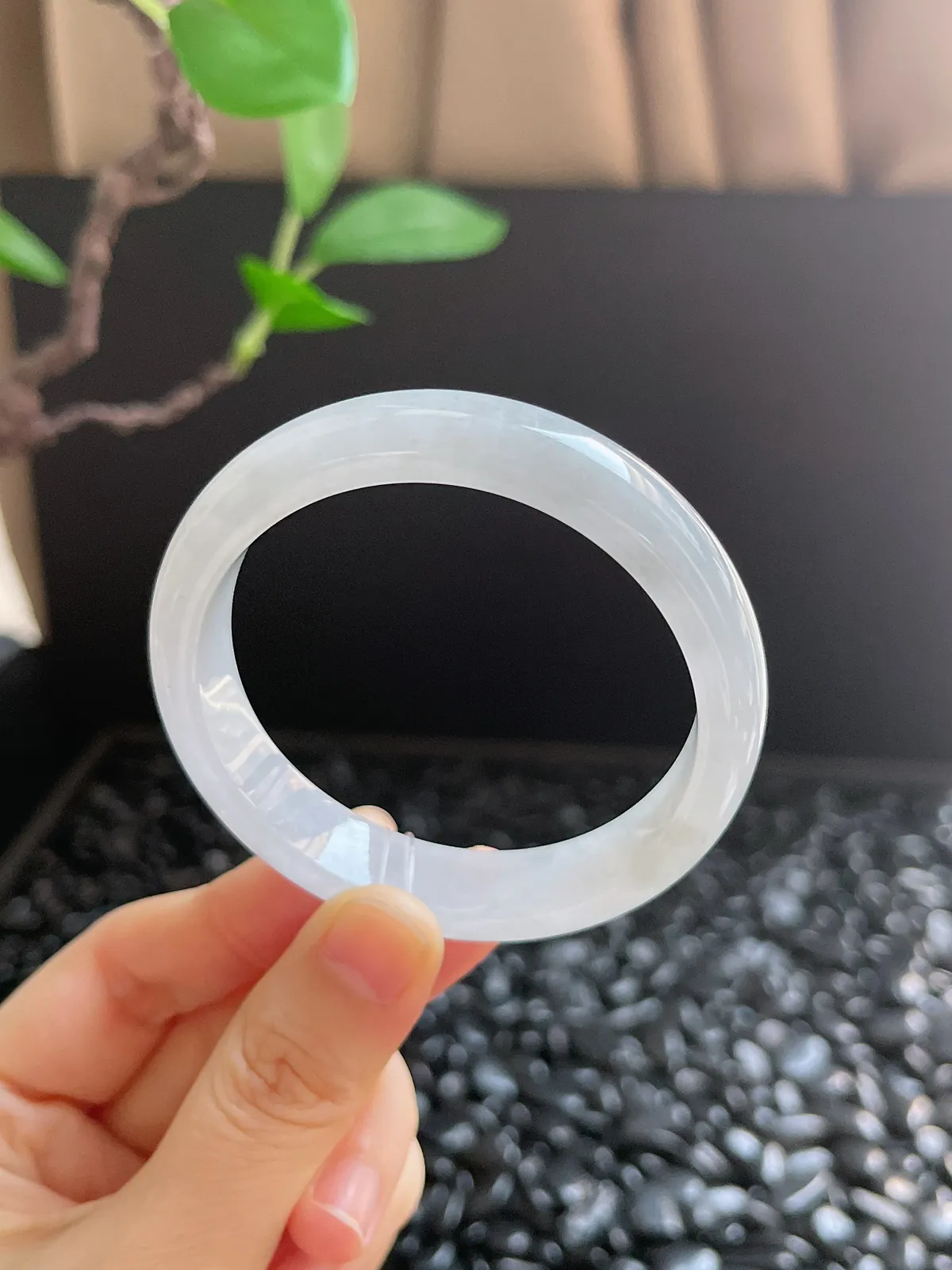 正圈52圈口，翡翠冰糯种白色手镯