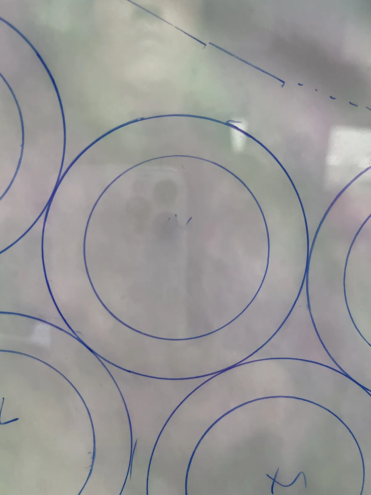 翡翠板料，⭕️正圈最大做57，圆条最大做53