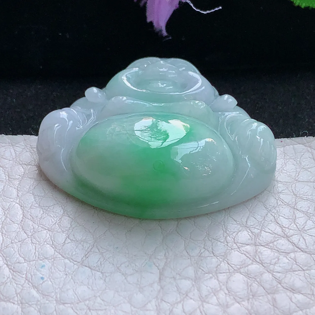 zen实拍39*41.8*12.5缅甸翡翠春带彩佛公 弥勒佛玉挂件 毛衣坠