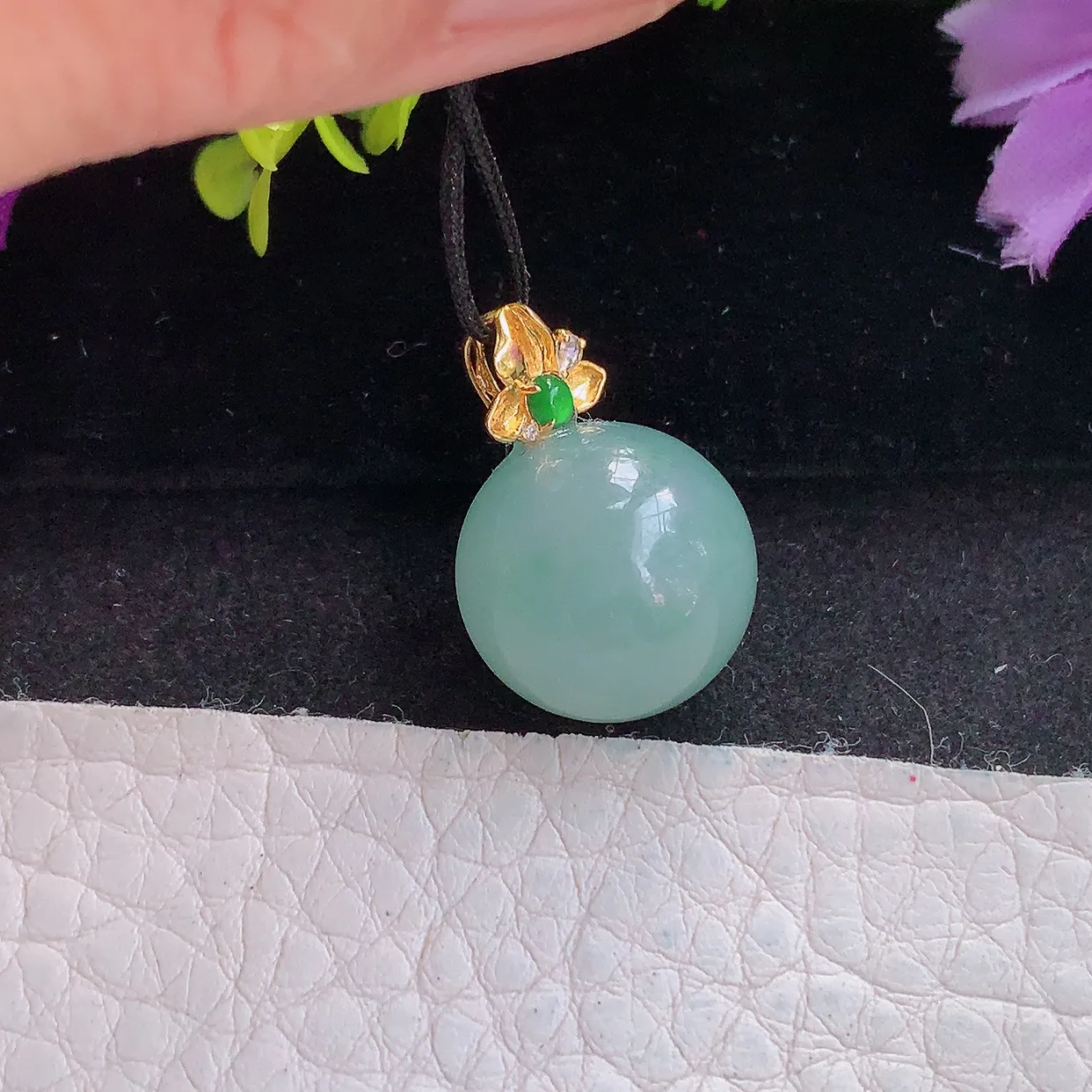 lz实拍21.8*15缅甸翡翠精雕冰晴圆圆满满 玉珠子玉项坠 玉挂件