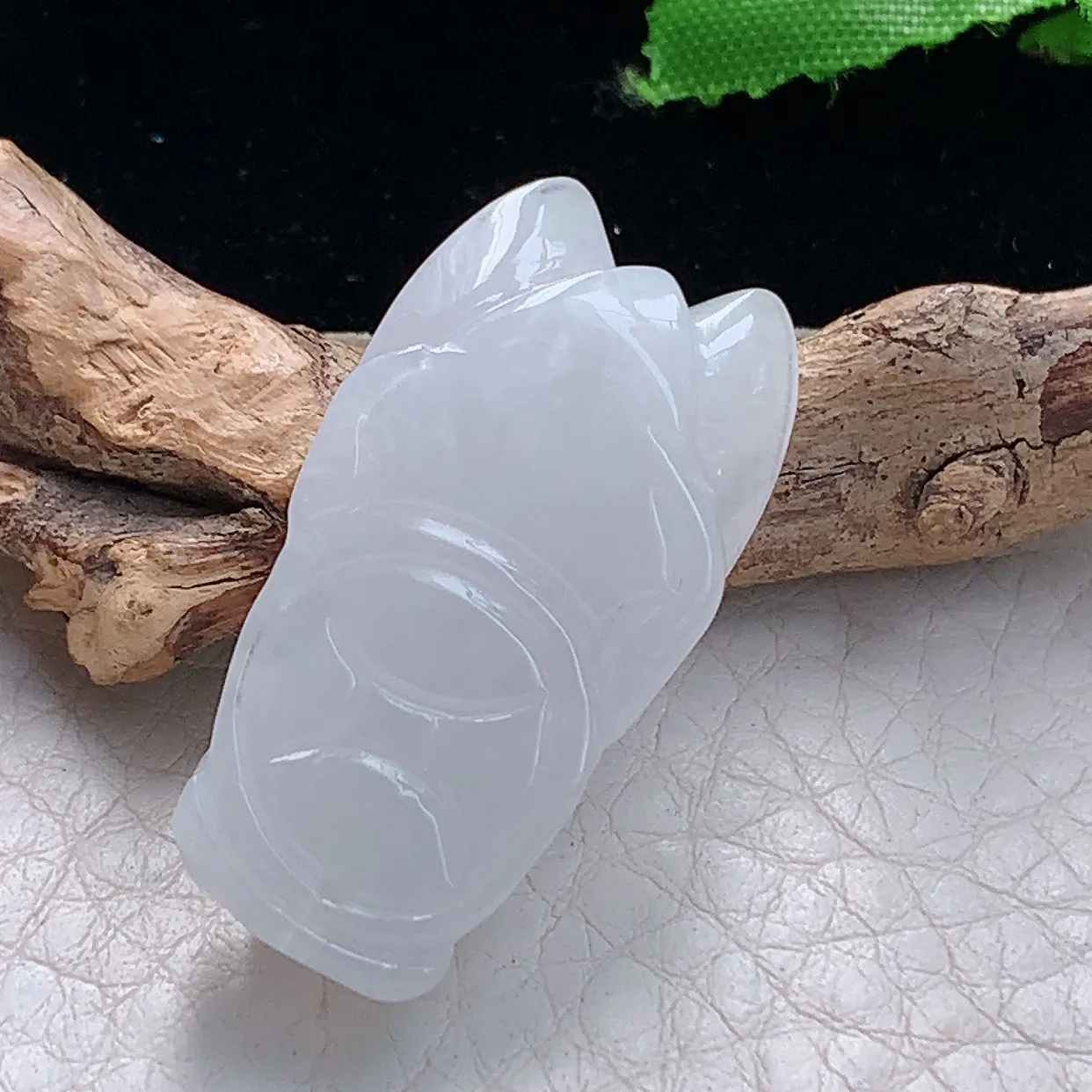 ajj实拍33.5*17.2*9缅甸翡翠精雕纯美一鸣惊人 蝉玉项坠 玉挂件