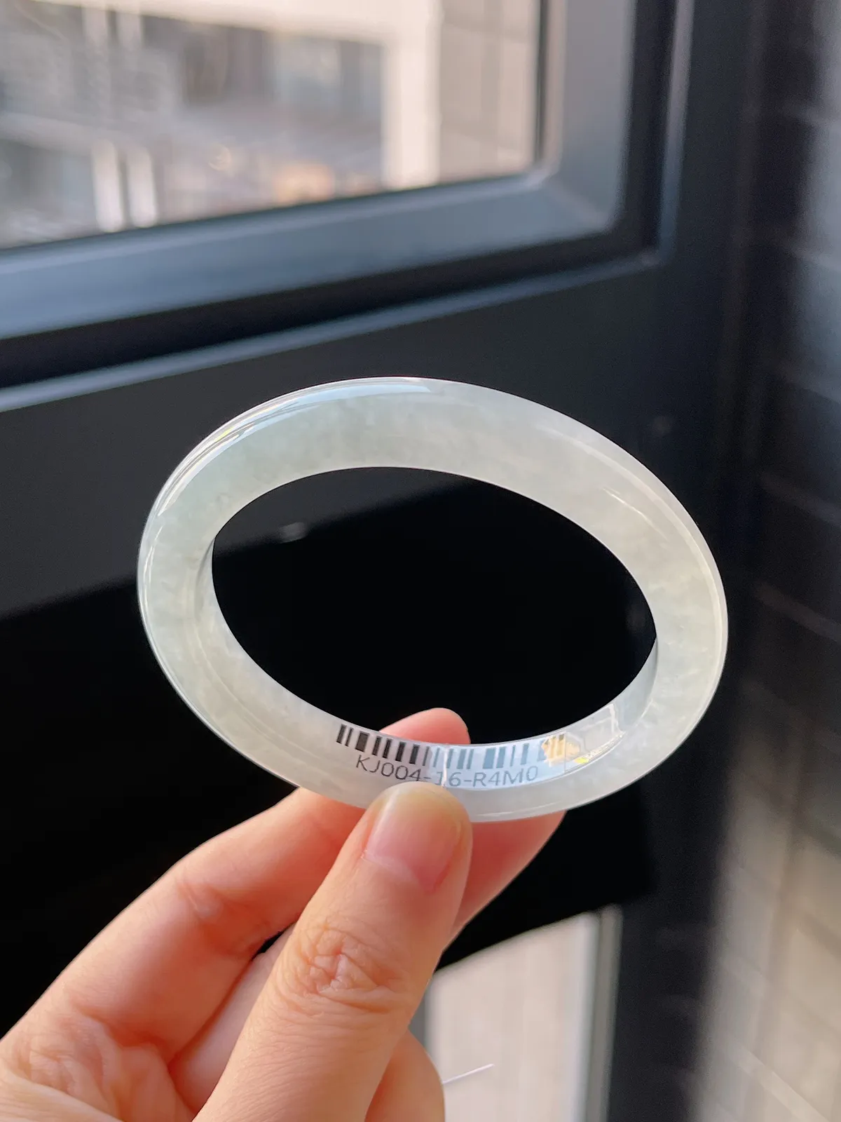 贵妃镯54.6圈口，翡翠冰糯种白色手镯