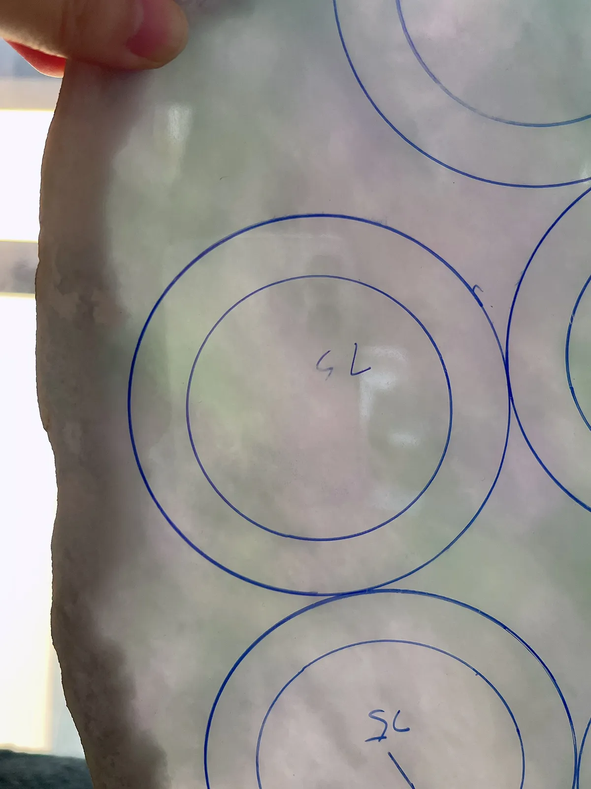 翡翠板料，⭕️正圈最大做57，圆条最大做53