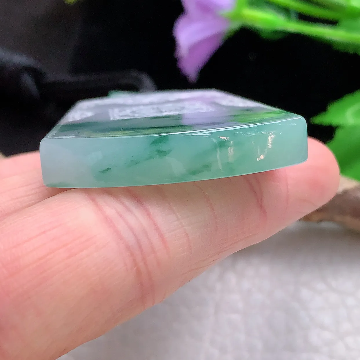 yl实拍54*35.5*6.6缅甸翡翠精雕冰飘花怀古雕平安无事牌玉项坠 玉挂件