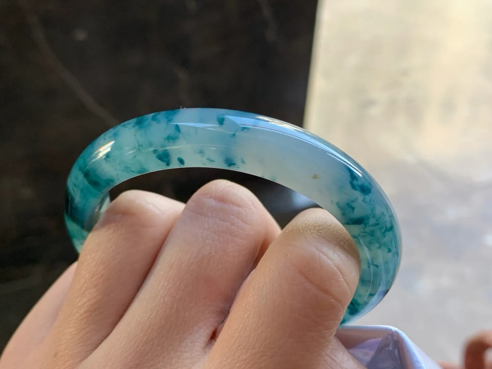 55.8-11.7-7.6

蓝花贵妃手镯^_^飘花浓郁 鲜艳 正圈53可以带