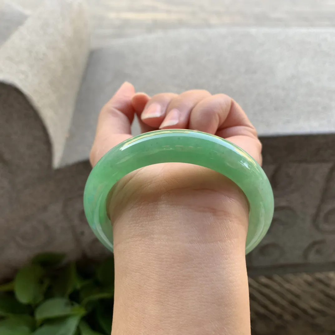 圈口56.6-12.9-8.9 【满绿正圈手镯】正圈56 57可戴 冰透水润