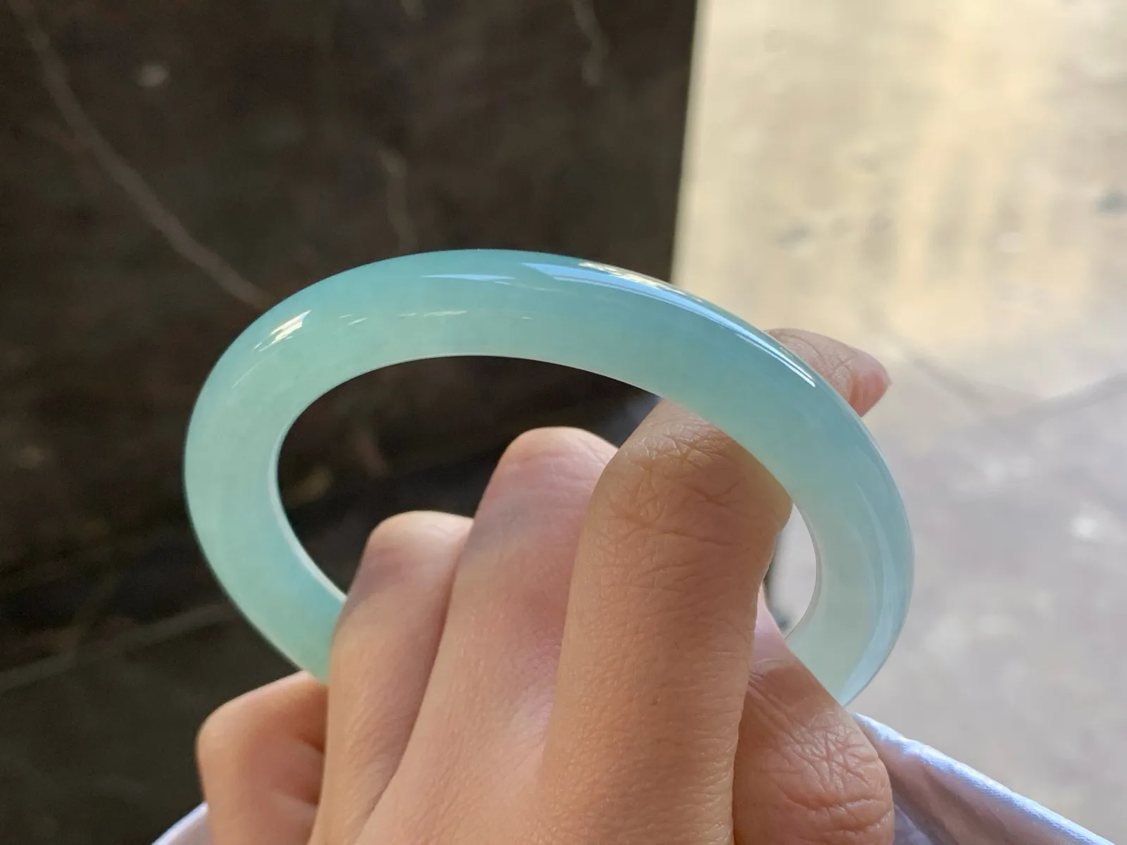 57-9.5

冰蓝圆条手镯^_^清新