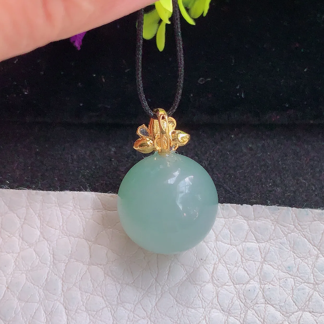 lz实拍21.8*15缅甸翡翠精雕冰晴圆圆满满 玉珠子玉项坠 玉挂件