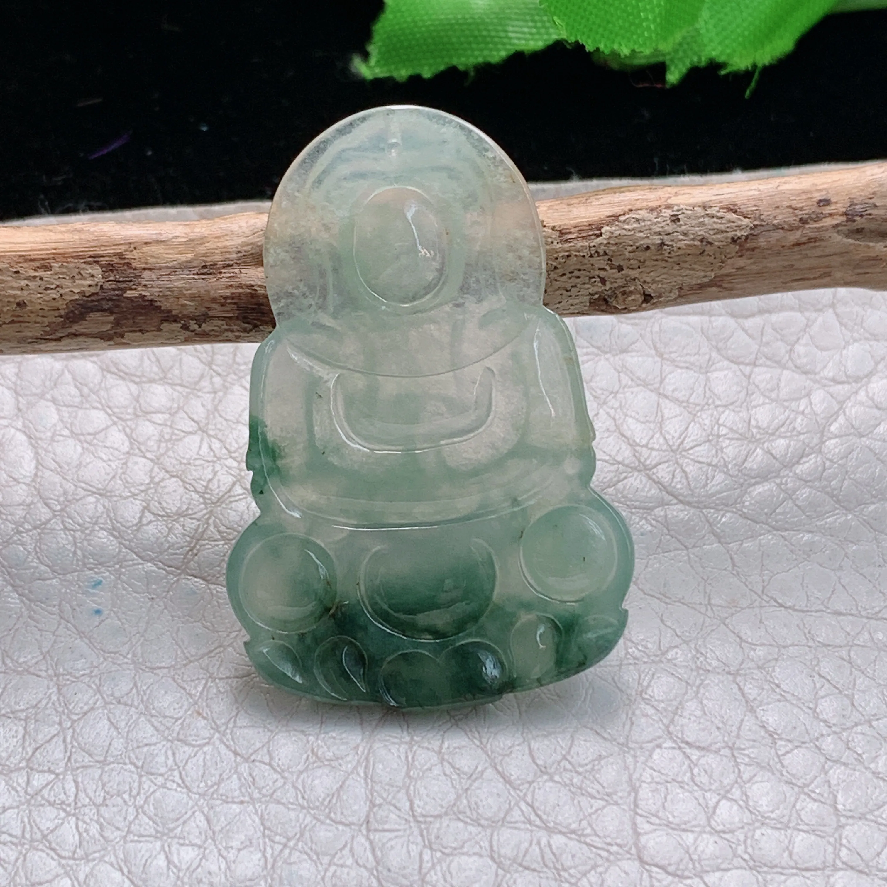 ajj实拍38.8*26.5*3.8缅甸翡翠飘花小观音吊坠