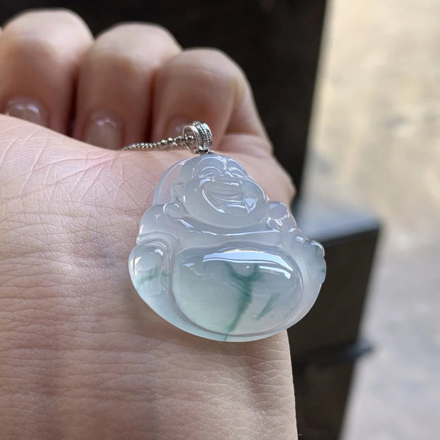 冰种飘花坐佛
一刀切 
种水优秀～