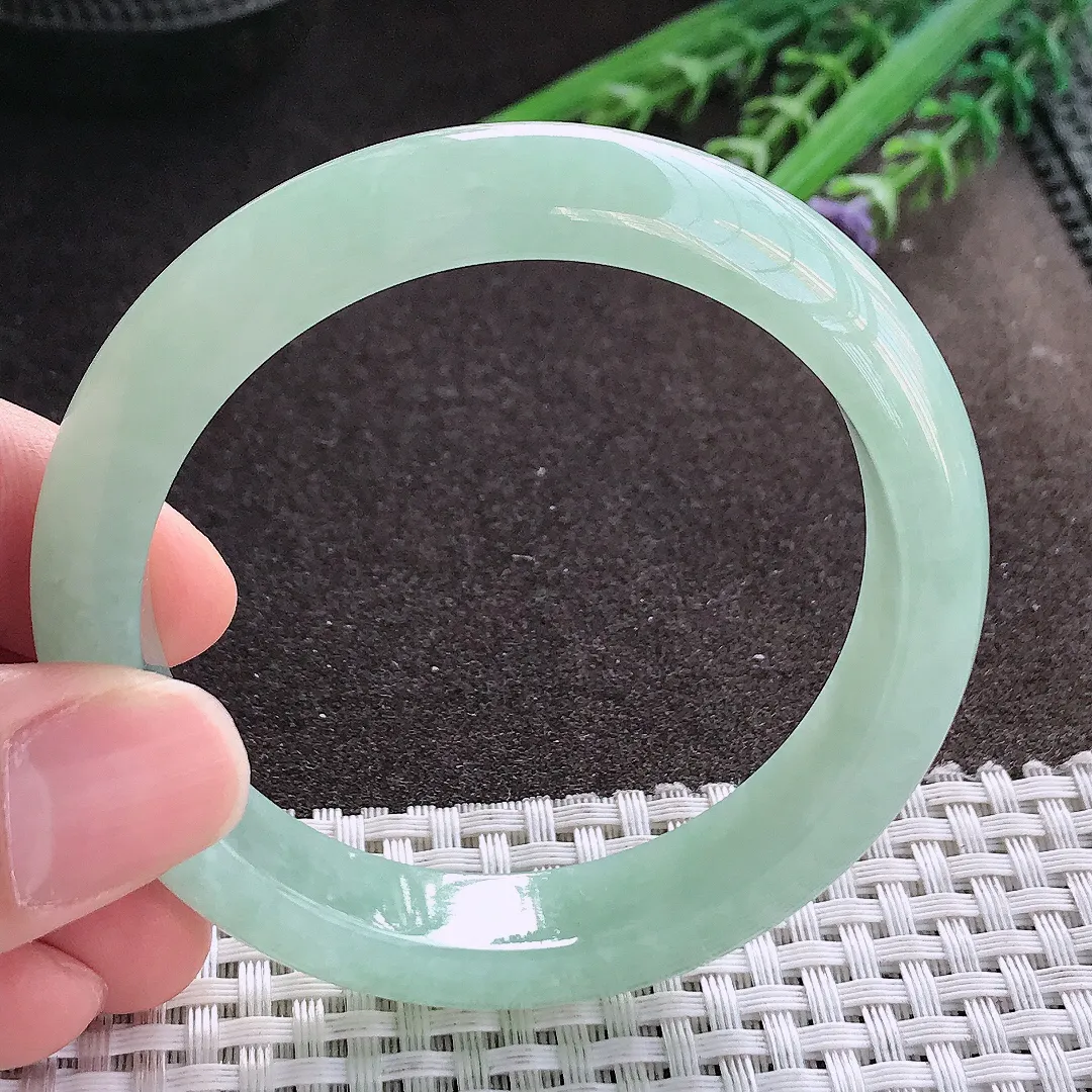 实拍A货翡翠55/12/8.2老坑冰润水灵冰晴满绿手镯宽边玉镯手环