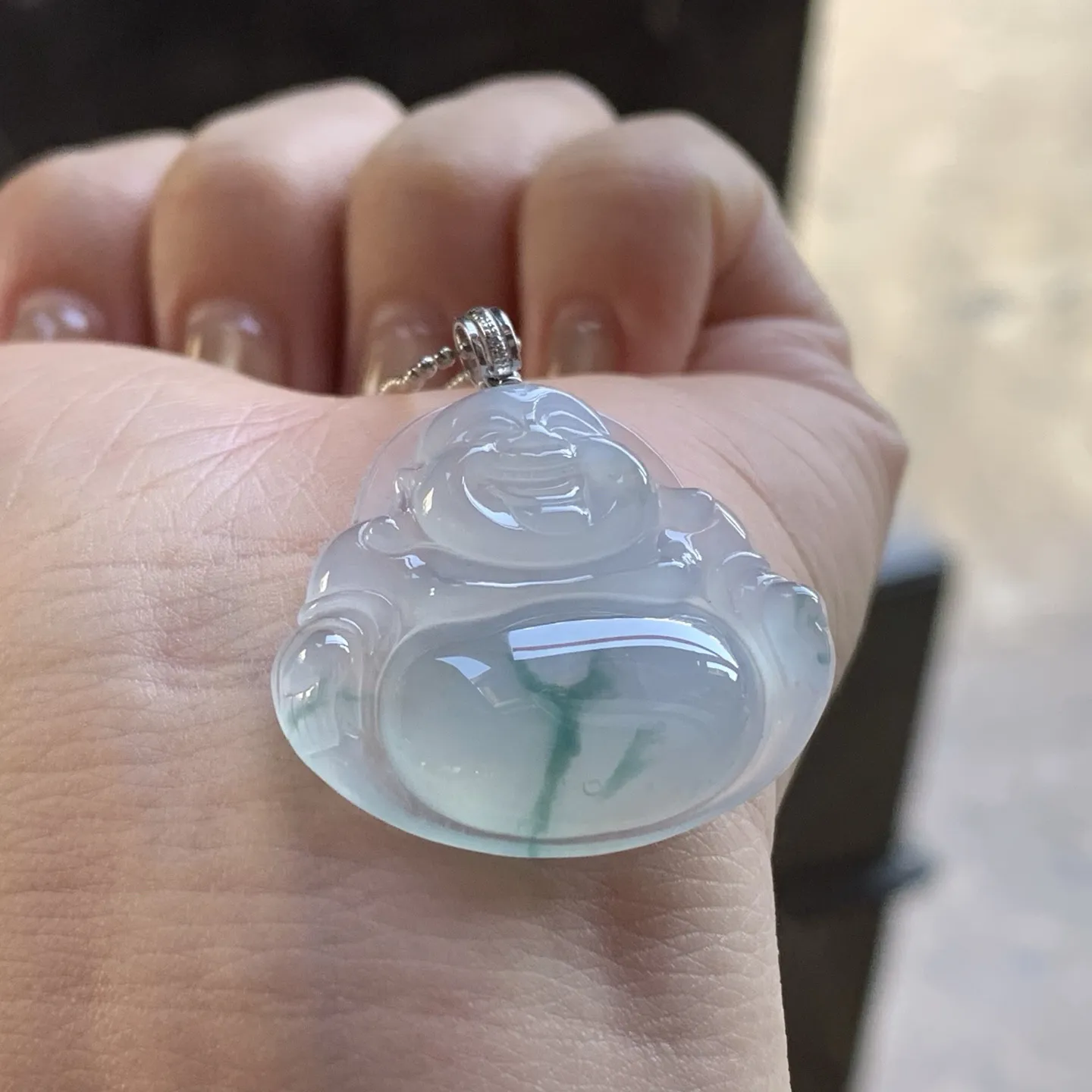 冰种飘花坐佛
一刀切 
种水优秀～