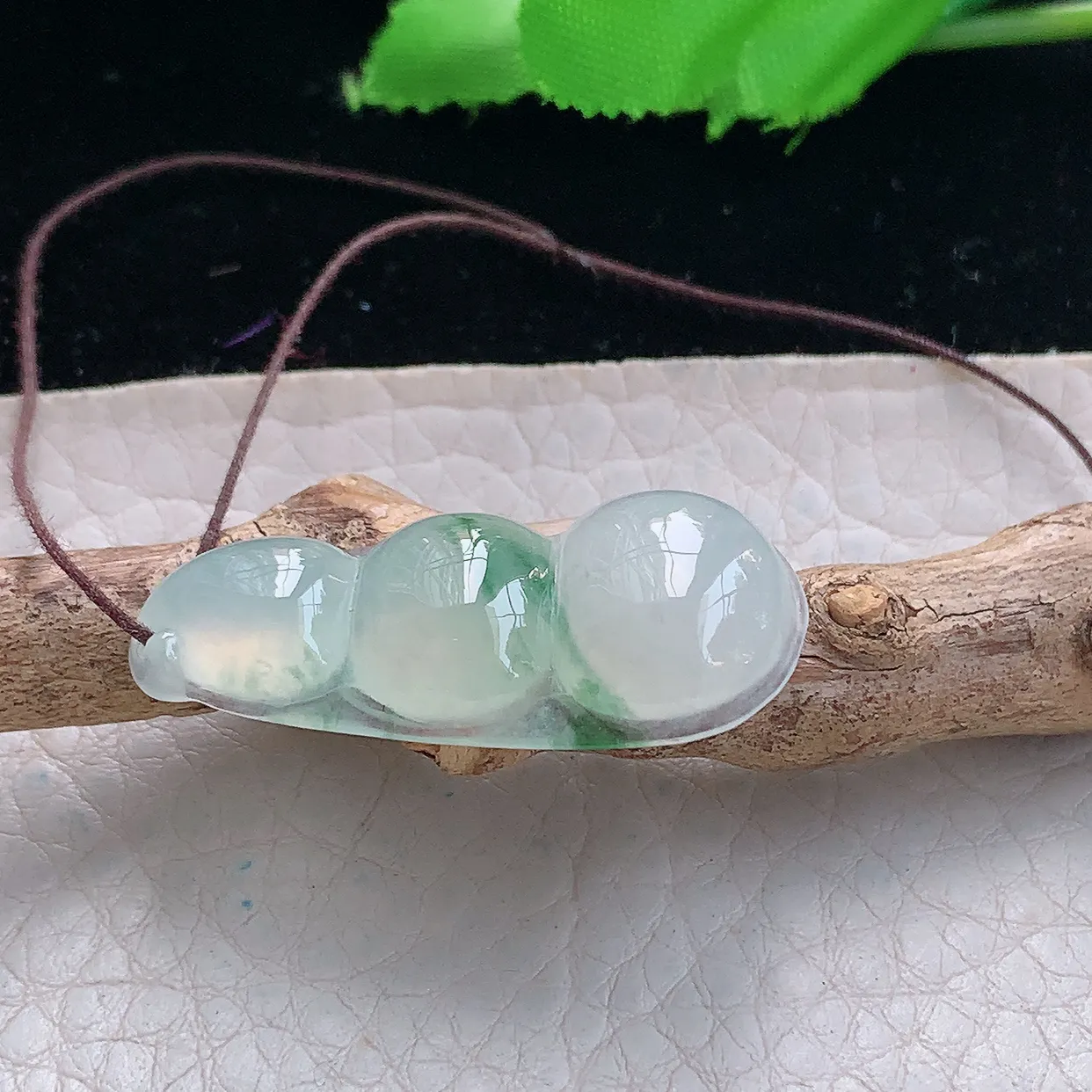 ajj实拍35.8*16.2*5.8缅甸翡翠冰飘花四季豆吊坠 平安福豆玉坠