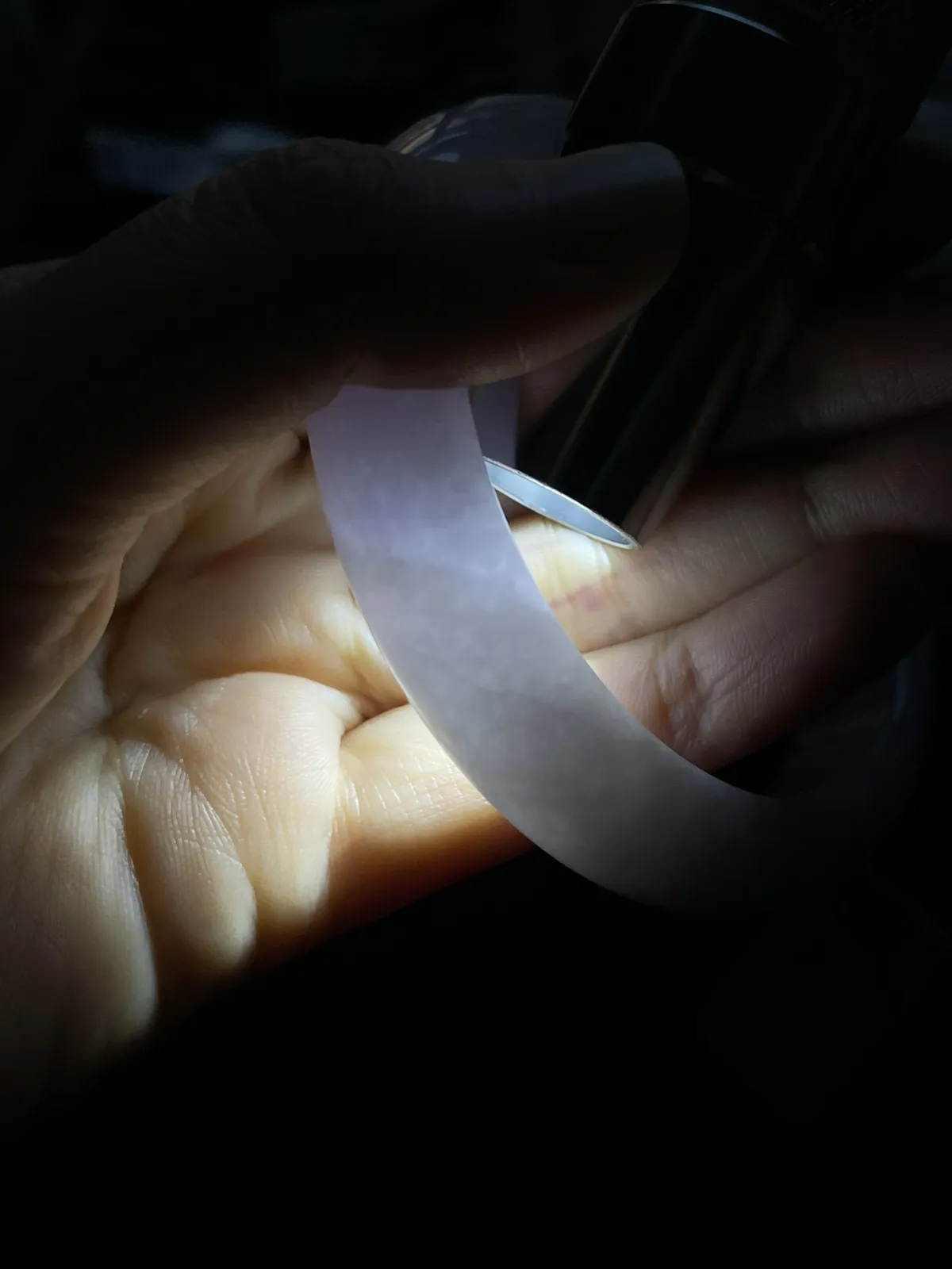 正圈56.7圈口，翡翠糯化种淡紫色手镯