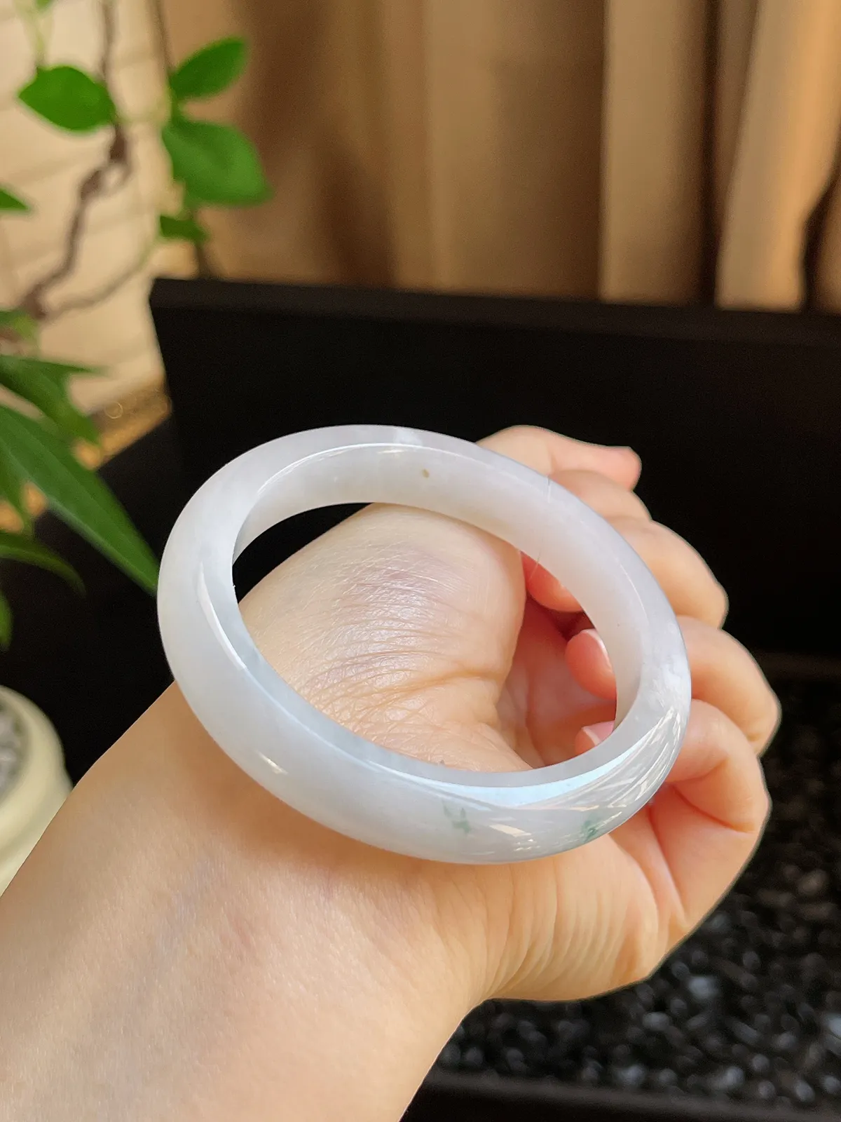 正圈53圈口，翡翠冰糯种白色手镯