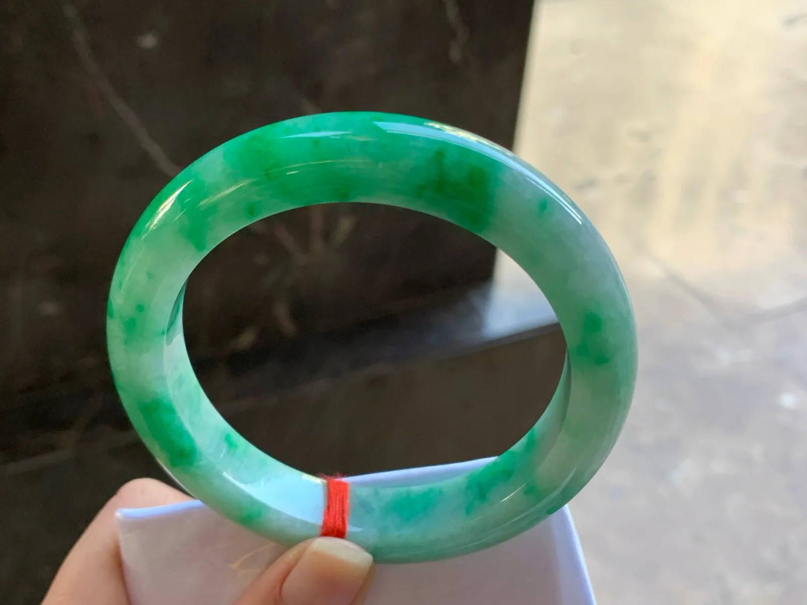 60-12.4-10

辣绿色手镯^_^鲜艳