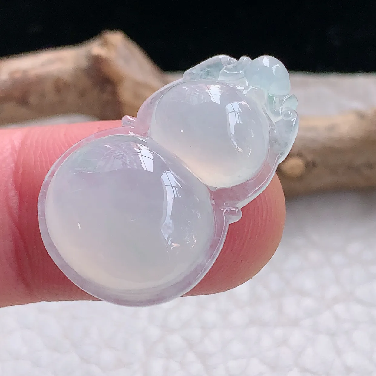 ajj实拍29.2*18.8*6缅甸翡翠精雕冰纯饱满葫芦玉项坠 玉挂件