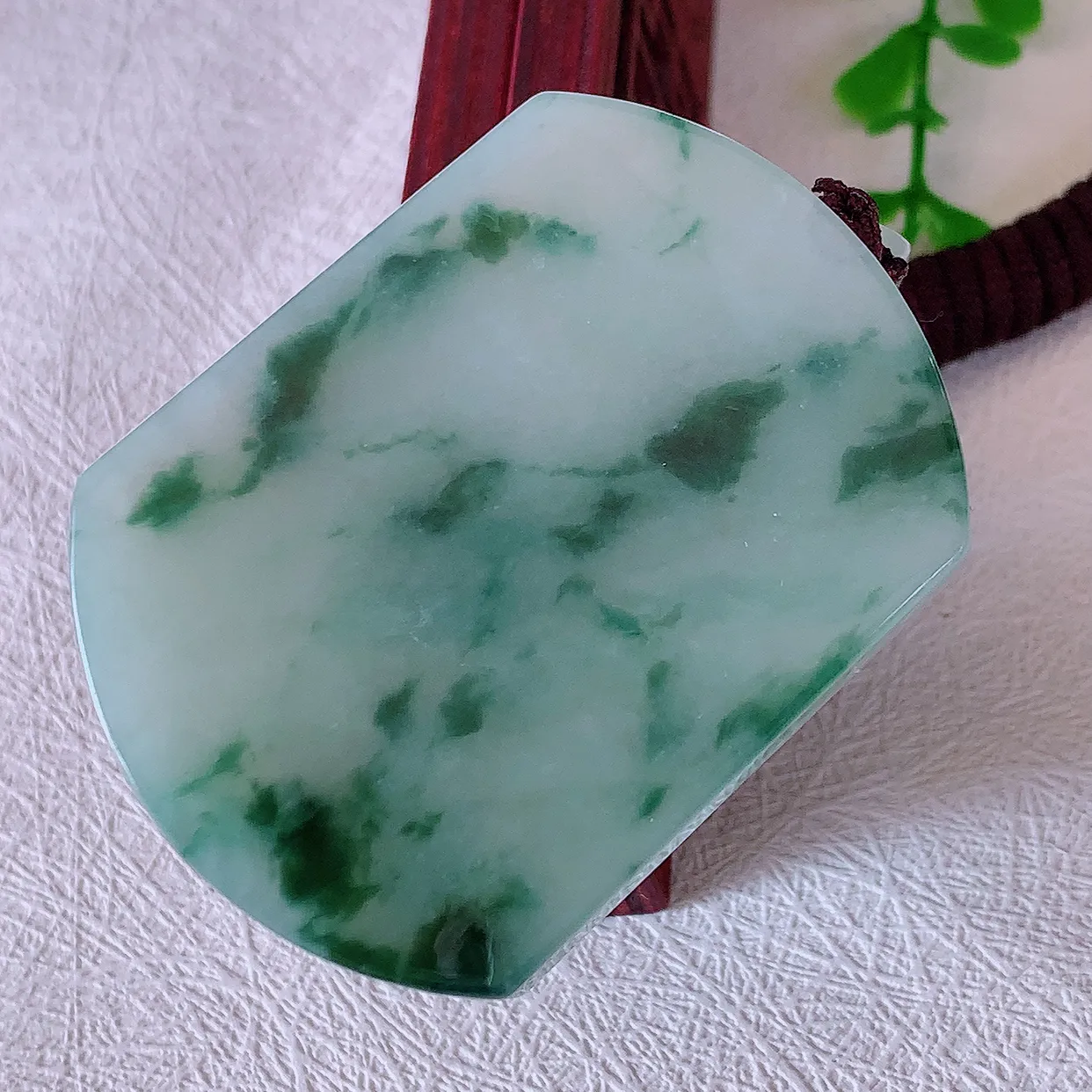 自然光实拍，冰润飘花翡翠平安无事牌吊坠，平平安安，无事牌翠色灵动，佩戴平安时尚！#46.2