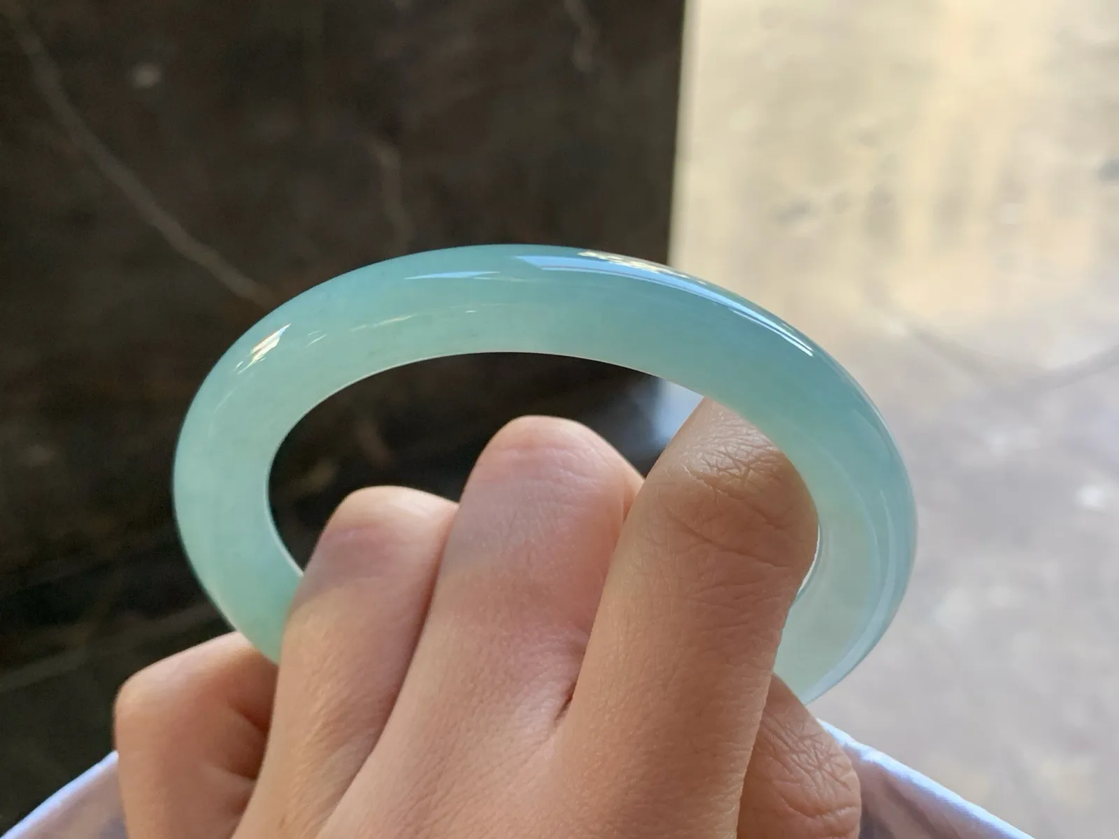 57-9.5

冰蓝圆条手镯^_^清新