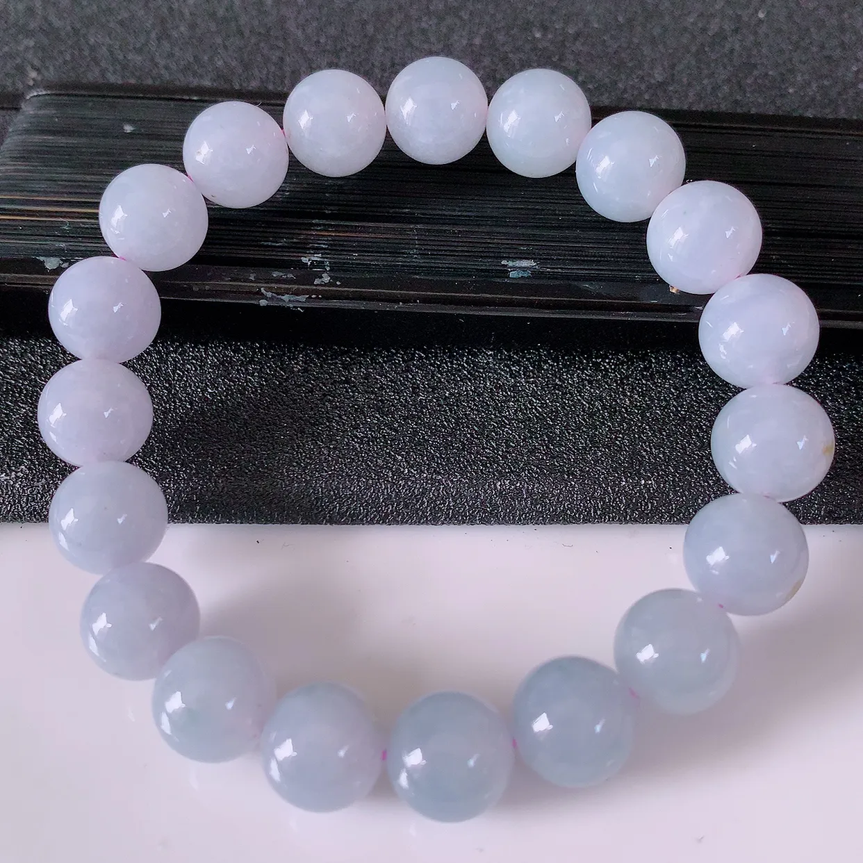 自然光实拍，冰润紫罗兰翡翠手串手链，种老水足，冰清玉润  颜色漂亮  #57.4取一尺寸10