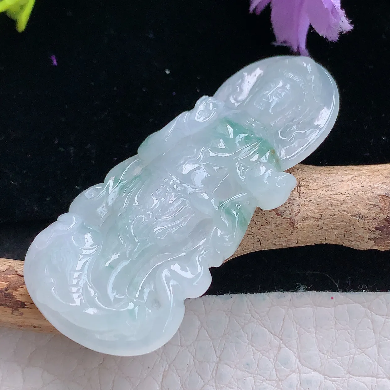 yn实拍50.8*22.8*5.3缅甸翡翠精雕冰飘花自在观音 站观音玉项坠 玉挂件