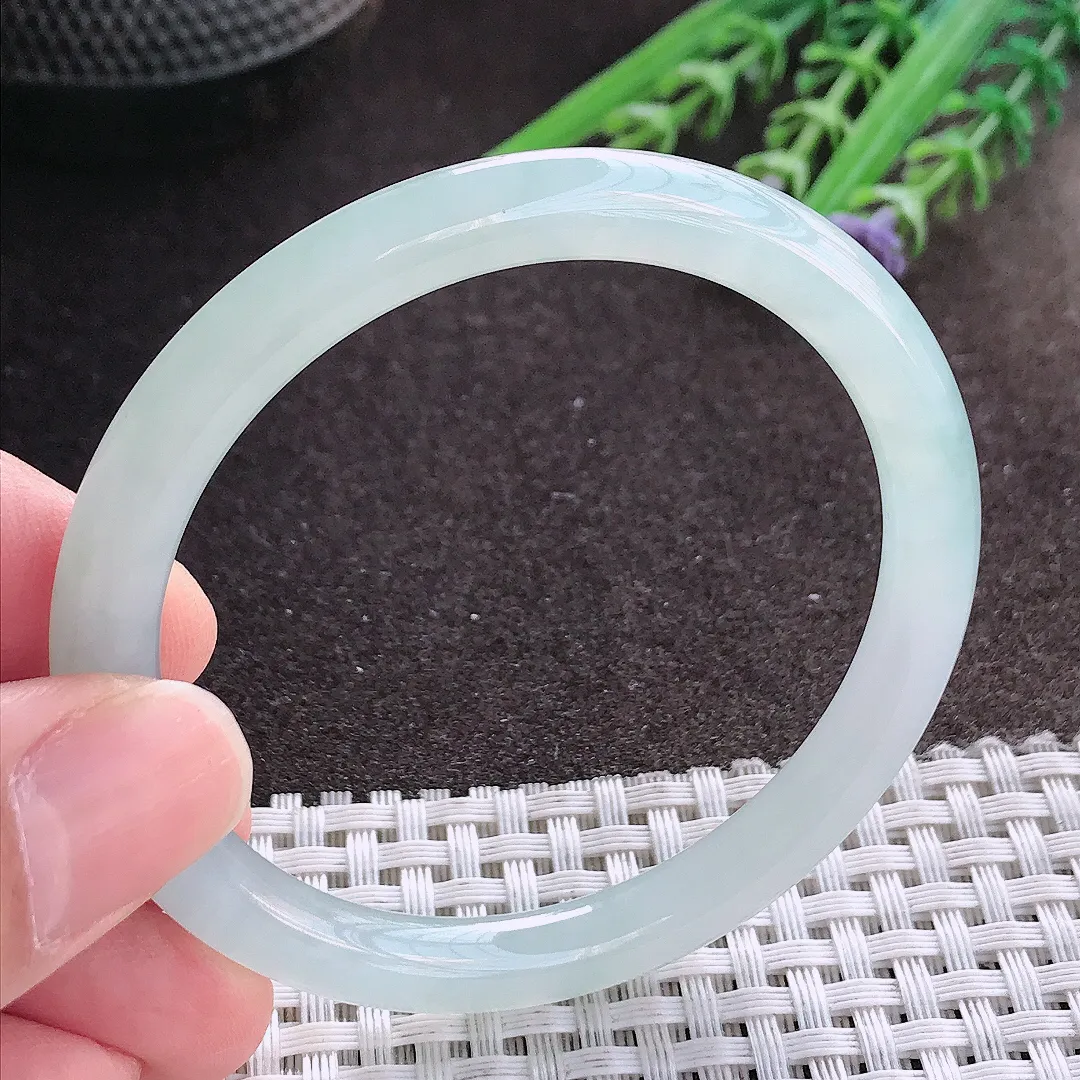 实拍A货翡翠52.5/6.6/7.2老坑冰透果冻胶冰晴圆条手镯细条玉镯手环