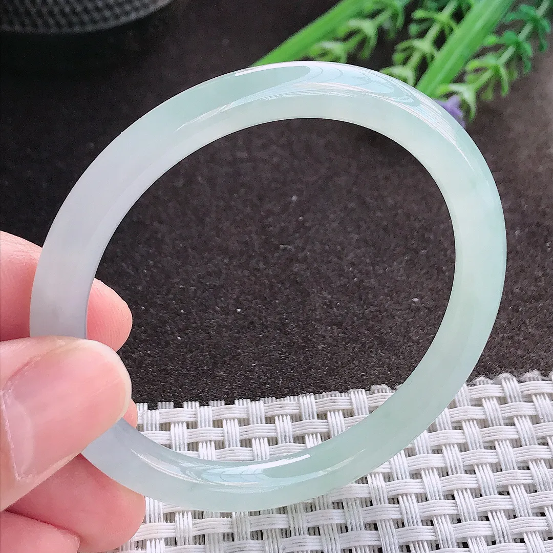 实拍A货翡翠52.5/6.6/7.2老坑冰透果冻胶冰晴圆条手镯细条玉镯手环